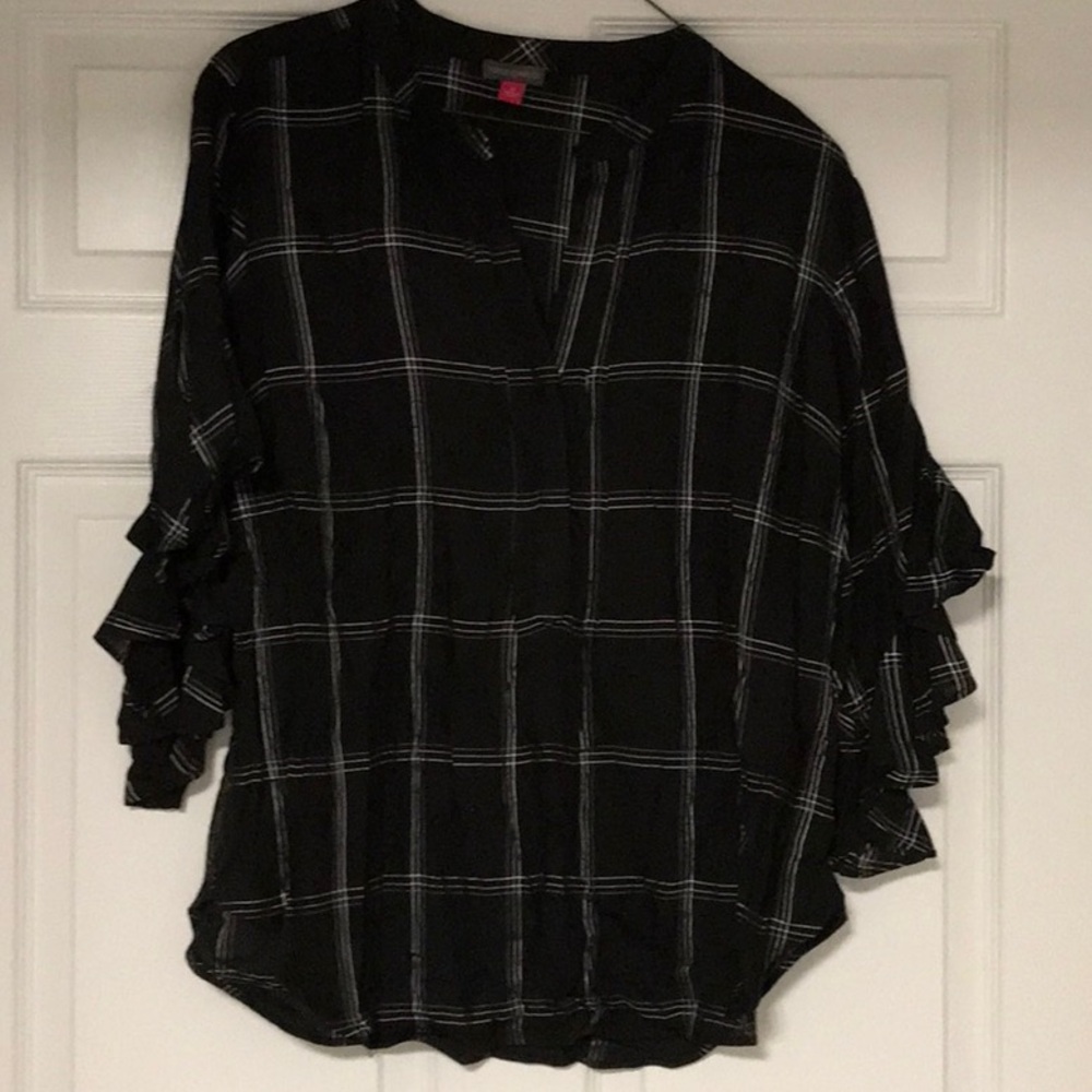 Vince Camuto Black and White Plaid Blouse with Ruffle Sleeves Approx 28” long